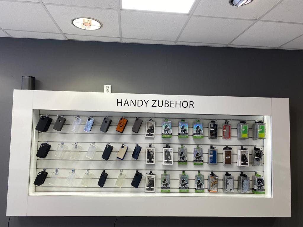 irepair-store-hand-ladenbau-ladeneinrichtung (7)